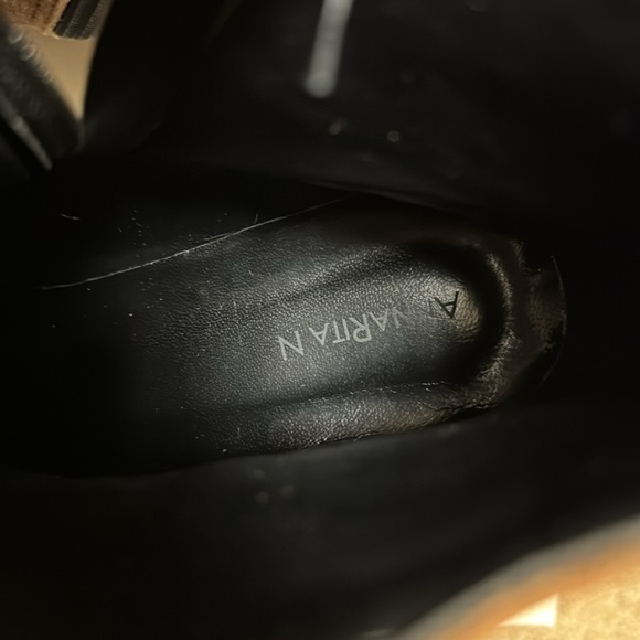 NIB Anna Rita N Brown Fringe ankle booties - Picture 5 of 12